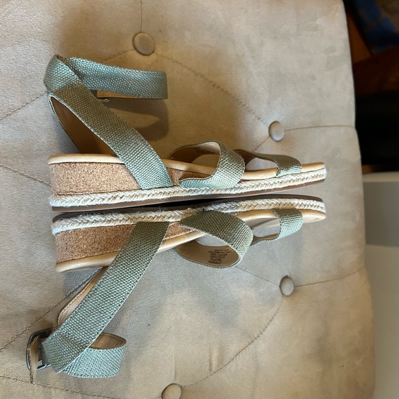 Lucky Brand Shoes - Lucky Brand Women's 7 Green Sandals